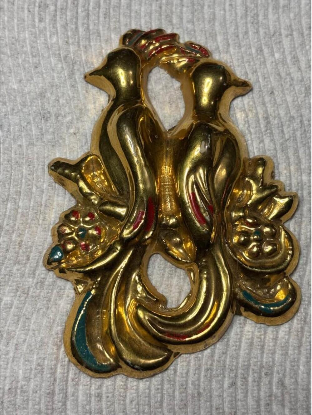 Vintage Gold Bird repairable brooch. Needs pin back